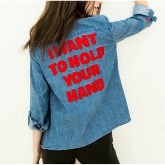 Alice + Olivia Tops - Alice + Olivia Beatles I Wanna Hold Your Hand Eloise TENCEL Linen Top Size L